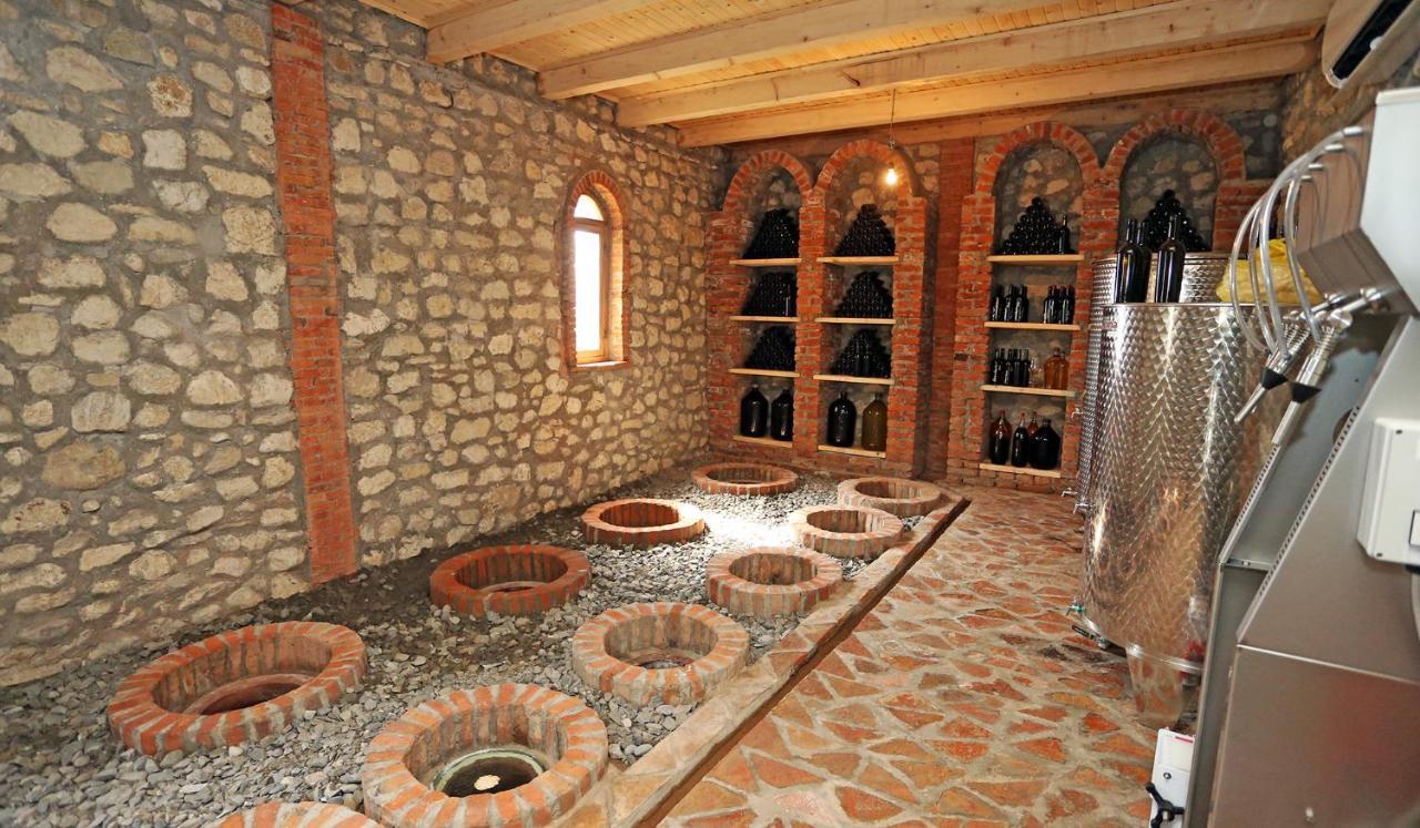 Sadmeli Winery Hotel Ambrolauri Exterior foto